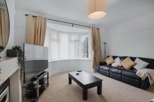 Pass the Keys Seaside Sanctuary Cullercoats – Walk to the Beach