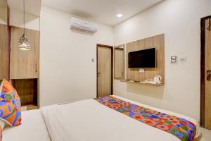 FabHotel Beach Front Resort- 200m From Calangute Beach