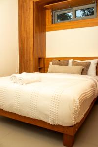 House B thonningii - warm minimalism