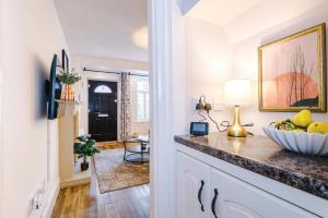 Spacious Old Post Office, 3 Bed in Nantwich by 53 Degrees Property - Perfect for Families and Groups