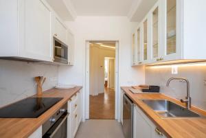 Iberia Urban Center 4