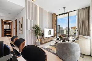 BLVD Luxury 2BHK with Private Pool Near Circle Mall