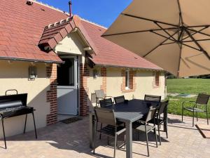 Gîte spacieux avec climatisation dans la campagne bourbonnaise - FR-1-489-339