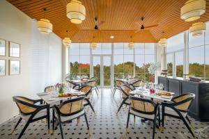 amã Stays & Trails - Holland House , Nashik