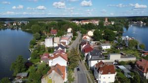 Alt-Berliner Schwanenhof Ferienwohnung DG links