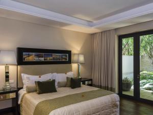 No5 Boutique Art Hotel by Mantis