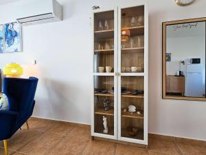 Luxury 1BR Apt with Pool Views and Private Patio - Aphrodites Pearl II