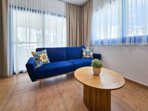 Luxury 1BR Apt with Pool Views and Private Patio - Aphrodites Pearl II