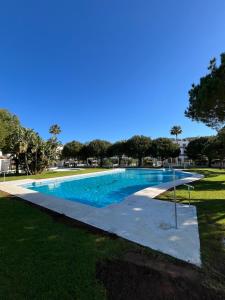 Apartamento planta baja con jardín privado