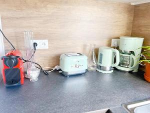 Gare 8 min pied -Disney et Paris 15 min - Mezzanine