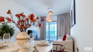 MARINA DIAMOND 6 by Design Studio