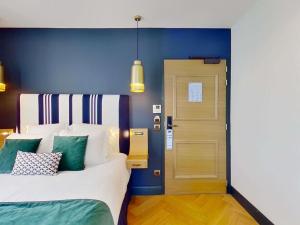 MADISON Saint Jean de Luz - Handwritten Collection