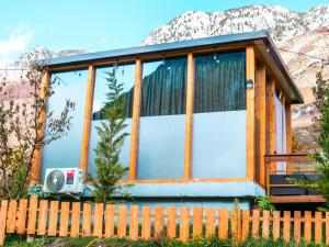 Arditis Cabin