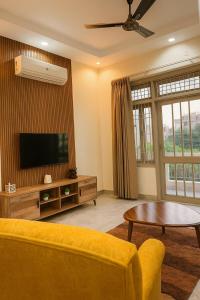 Hareli Homes - Vacation Rental Home