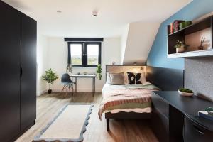 For Students Only - Hollis Wharf in Bath