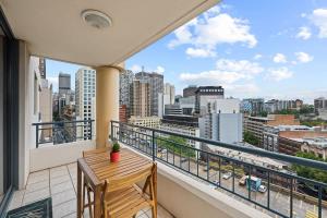 The Arcadia in CBD w Parking Desk Gym Pool