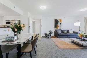 The Arcadia One CBD w Parking Desk Gym Pool