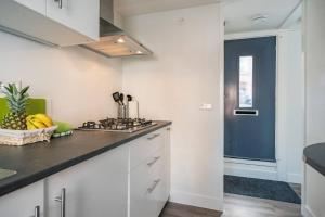 Luxury Houseboat-Apartment Lady Jane