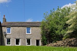 4 bed charming, Family-friendly cottage 1694