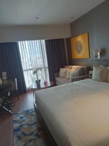 MADR Excellence at Novotel Manila Hotel Residence Acqua