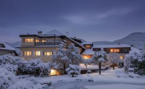 Kreuzwegerhof Nals - Historic Nature Stay with Pool near Meran & Bozen