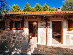 MY DALMATIA - Holiday home Jucinovi Dvori with private pool and sauna