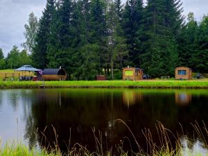 Brīvdienu namiņi Kalnozoli