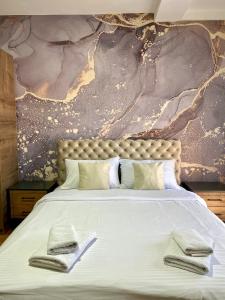 CASA BELLA Free Parking