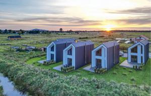 2 Bedroom Cozy Home In Lokciowe