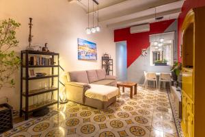 Ensuite budget twin room at quiet and friendly townhouse