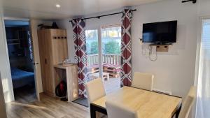 MH539 La Cabane des vagues