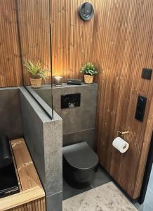 Private Home with Hot Tub & Sauna