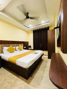 Family Silver Street - 5 Minute Walking Distance New Delhi Railway station