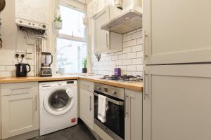 New! Charming 1BR Flat near Brixton Market and Tube