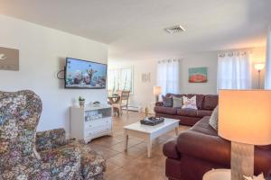 Beach House Short Walk to Kingsbury Beach