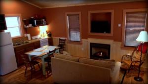 Luxury Cabin Rental with Beautiful Water Views near Charlotte, North Carolina