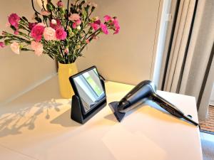 Morden Place, Free Parking & Private Entrance