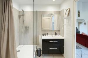 Le Clos de Vinzelles 12personnes Piscine