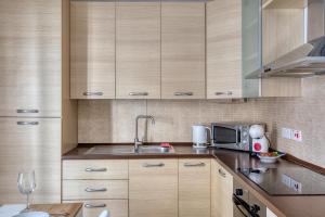 Cozy St julians stay Beach City Center