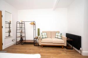 Pass the Keys The Retreat - Stylish Croydon Studio Apartment