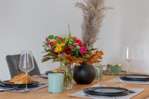 Amaela Design-Wohnung, SAP, Parkplatz, Balkon, NEU