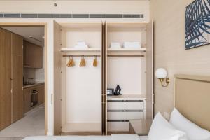 Blueground The Palm Jumeirah pool nr Atlantis DXB-1717
