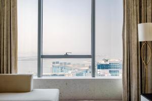 Blueground The Palm Jumeirah pool nr Marina DXB-1718