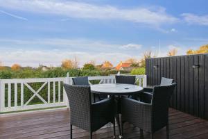 Active Coastal Holiday In Cozy Cottage