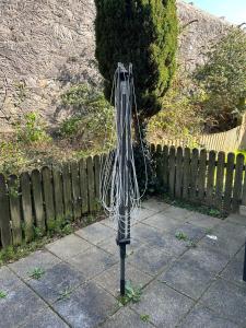 3-Bed House with 2 Free Parking Spaces Near City Centre & Waterfront