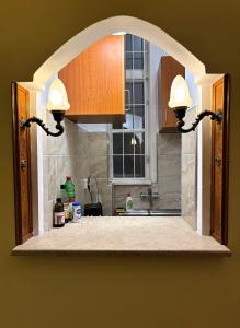 Central Location - Grand Boulevard