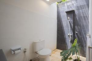 Casa Sopi - Art Villa 2BR Near Batu Belig Beach