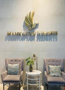 Vivs room-studio type Manhattan Hegihts TowerD