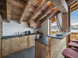 Chalet neuf contemporain à Courchevel, 5 chambres, jacuzzi, 10 adultes + 4 enfants - FR-1-562-1
