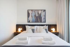 Modern 2BR Apartments near Dubai Mall, Downtown